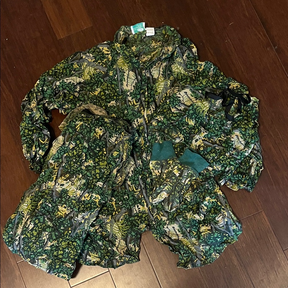 Bushlan South Texas Camouflage set. Lightweight Jacket, pants, mask and gloves